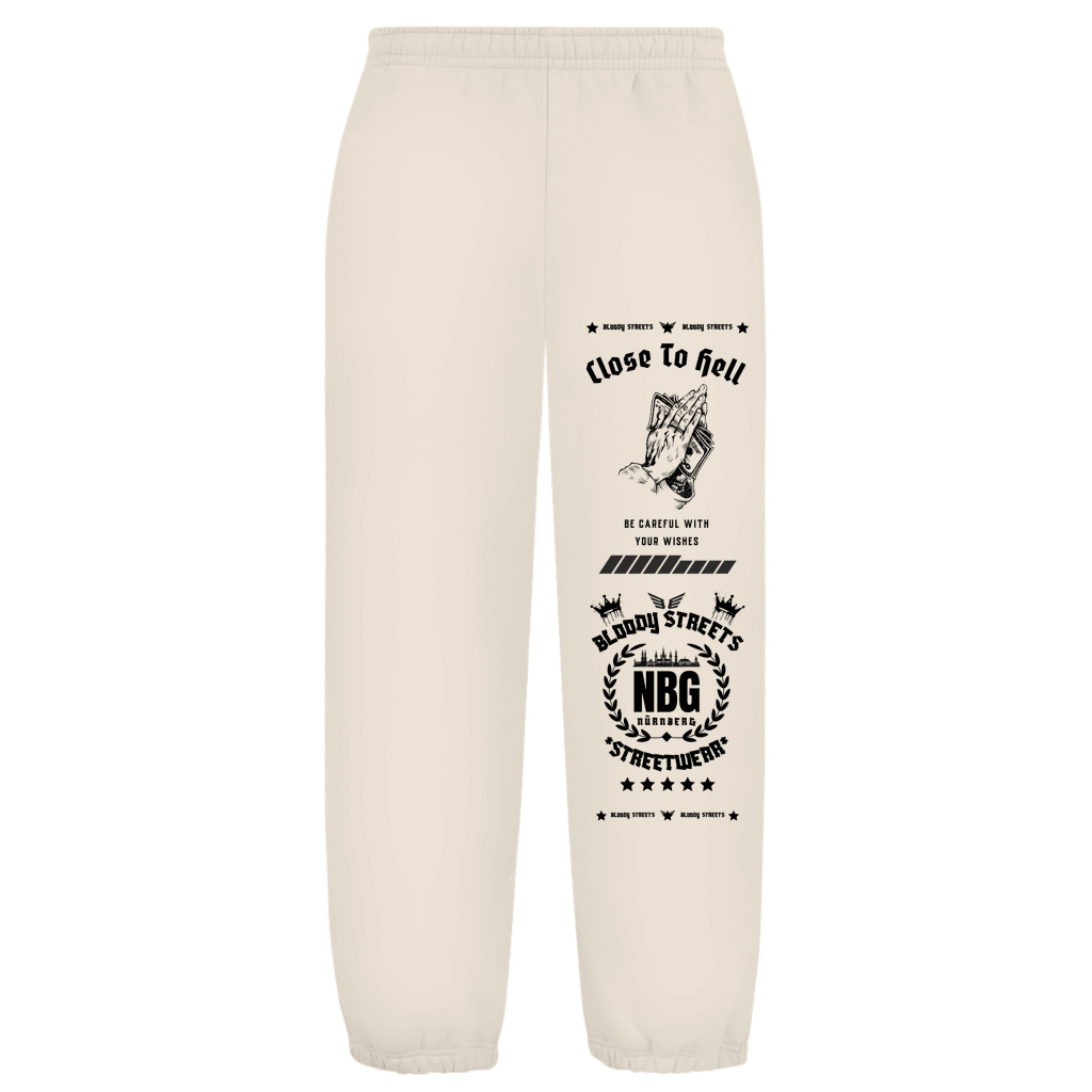Oversize Fluffy Sweatpants Dead Skull beige - BLOODY - STREETS.DE Streetwear Herren und Damen Hoodies, T-Shirts, Pullis