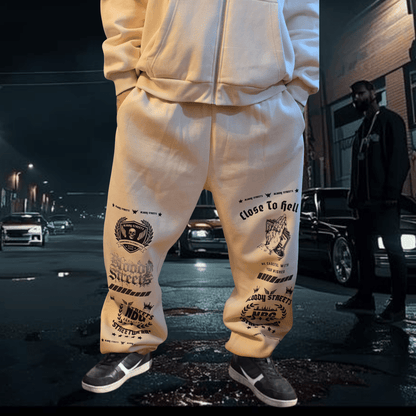 Oversize Fluffy Sweatpants Dead Skull beige - BLOODY - STREETS.DE Streetwear Herren und Damen Hoodies, T-Shirts, Pullis