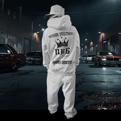 Oversize Fluffy Sweatpants Dead Skull weiß - BLOODY - STREETS.DE Streetwear Herren und Damen Hoodies, T-Shirts, Pullis