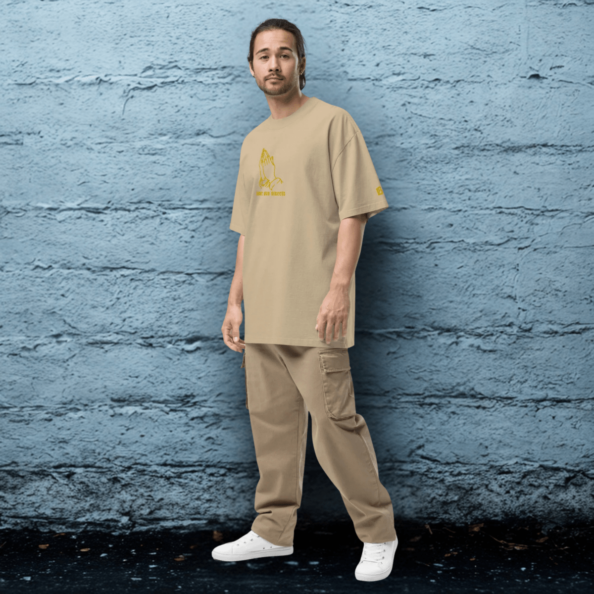 Oversized Streetwear T-Shirt mit verwaschenem Look | S.O.S. SAVE OUR STREETS - BLOODY - STREETS.DE Streetwear Herren und Damen Hoodies, T-Shirts, Pullis