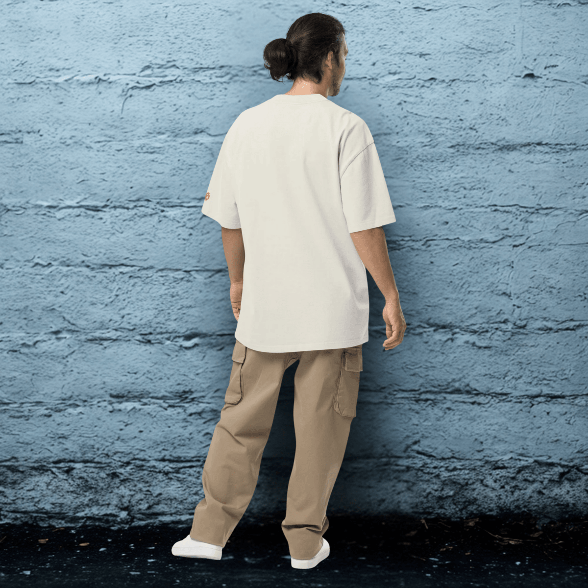 Oversized Streetwear T-Shirt mit verwaschenem Look | S.O.S. SAVE OUR STREETS - BLOODY - STREETS.DE Streetwear Herren und Damen Hoodies, T-Shirts, Pullis