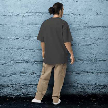 Oversized Streetwear T-Shirt mit verwaschenem Look | S.O.S. SAVE OUR STREETS - BLOODY - STREETS.DE Streetwear Herren und Damen Hoodies, T-Shirts, Pullis