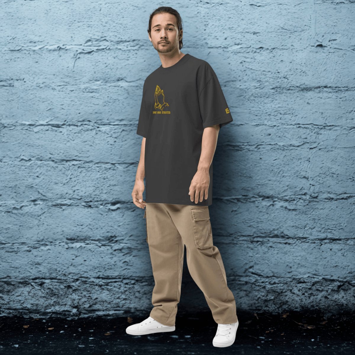 Oversized Streetwear T-Shirt mit verwaschenem Look | S.O.S. SAVE OUR STREETS - BLOODY - STREETS.DE Streetwear Herren und Damen Hoodies, T-Shirts, Pullis