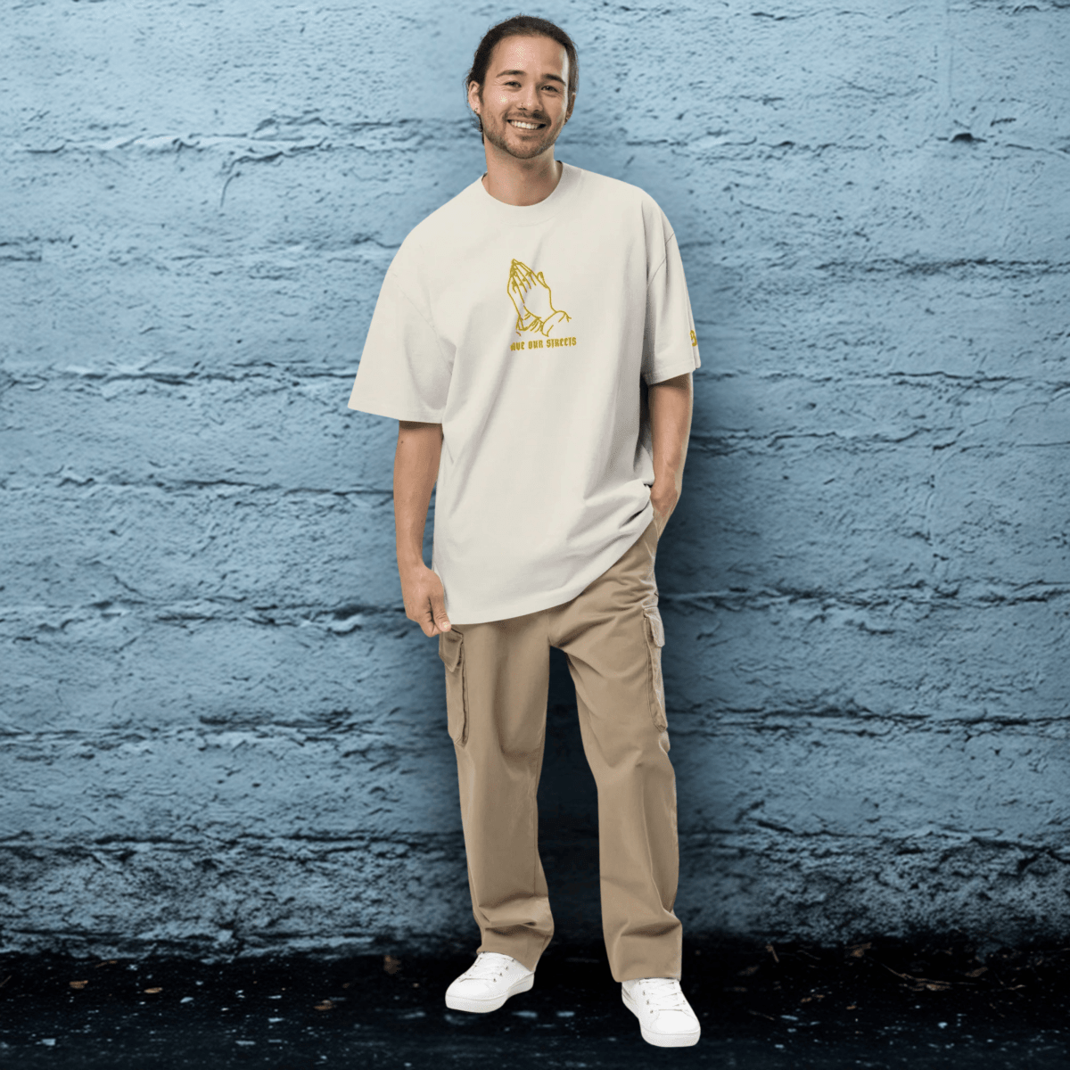 Oversized Streetwear T-Shirt mit verwaschenem Look | S.O.S. SAVE OUR STREETS - BLOODY - STREETS.DE Streetwear Herren und Damen Hoodies, T-Shirts, Pullis